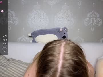 girl
        cute_fox_girl cam image #6325195