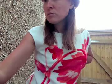 girl
        eatmypie69 cam image #1885239