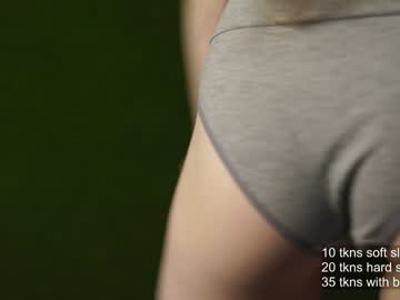 girl
        tinabredley cam image #3329702