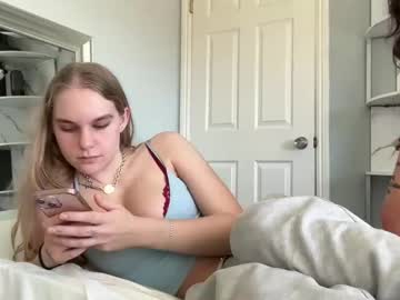 girl
        baddymandy cam image #6615435