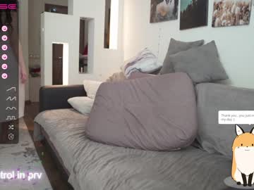 girl
        oxxme cam image #3034136