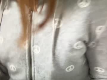 girl
        eatmypie69 cam image #3608006