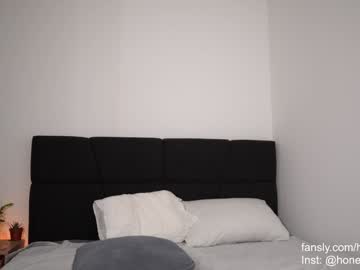 girl
        honeyyykate cam image #4284242