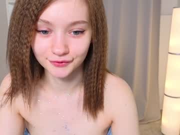 girl
        bless_sheila cam image #844279