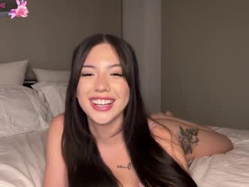 girl
        wasianbby cam image #5784919