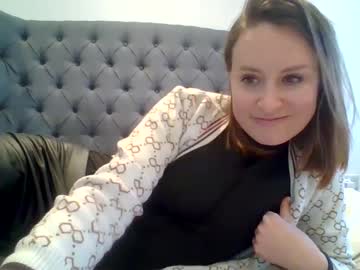girl
        eatmypie69 cam image #2862754