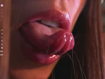 girl
        lucie_beltran cam image #6478866