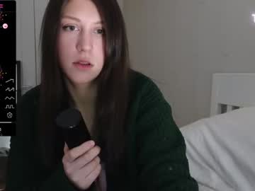 girl
        alexa_dream cam image #2742921
