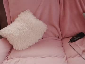 girl
        clementine__ cam image #3227441