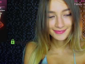 girl
        crazzy_cherry cam image #4989951