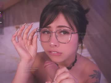 girl
        gigi_ulala cam image #6529267