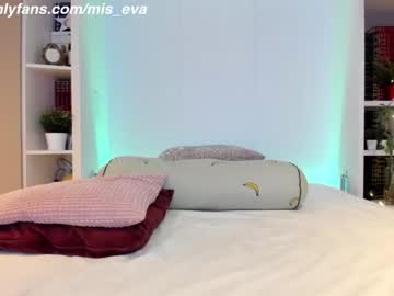 girl
        mis_eva cam image #586028
