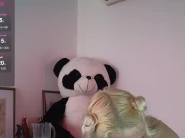 girl
        cloetonya cam image #4485635