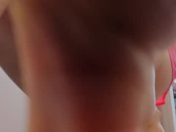 girl
        sarahlynnxx cam image #1555500