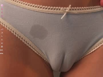 girl
        lucie_beltran cam image #6464156