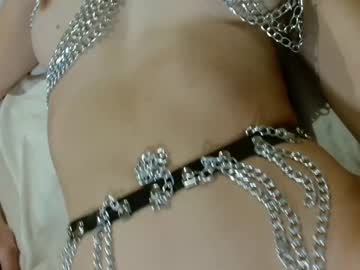 girl
        _meganmeow_ cam image #2326357