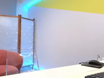 girl
        lovlybambi cam image #5281953