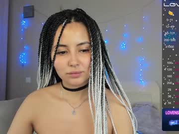 girl Sex Webcams With Notorious Girls with gigisquirty