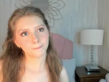 girl
        victoria_calloway cam image #4876244