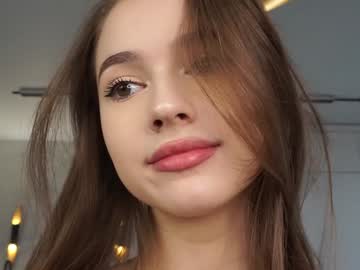 girl
        hecola cam image #5275372