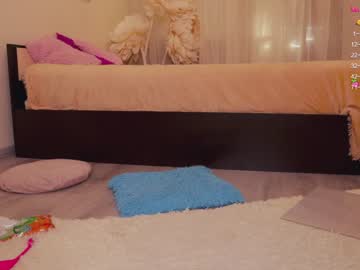 girl
        chery_lady22 cam image #1731812