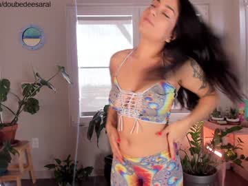 girl
        doubedeesarai cam image #2217576