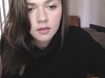 girl
        real_nature cam image #2717336