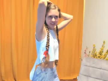 girl
        rubrain cam image #1287313