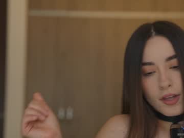 girl
        emyii cam image #4667902