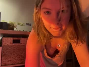girl
        sweetlilymari cam image #3566799