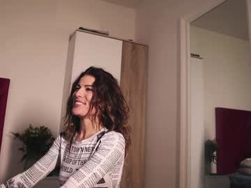 girl
        misslullu cam image #5368776