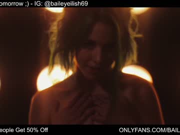 girl
        bailey_eilish cam image #995873