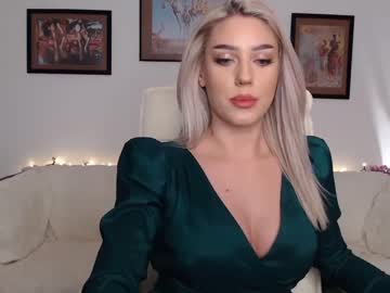 girl
        i_am_sarahxxx cam image #1420761