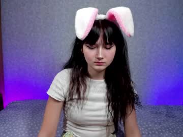 girl
        miya_oni cam image #15084