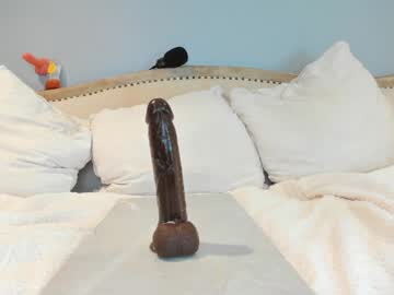 girl
        eatmygingersnapps cam image #6671145