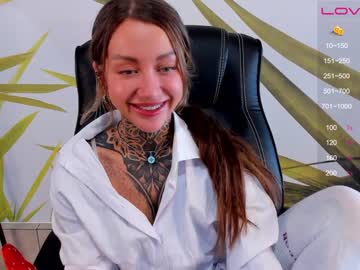 girl
        nickyneck cam image #1710705