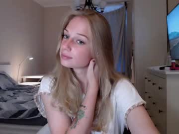 girl
        magic_couple13 cam image #2309579
