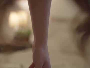 girl
        emyii cam image #5336919