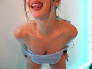 girl
        the_unknown_girl cam image #2387763