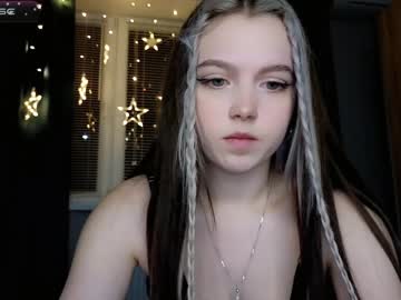 girl
        small_blondee cam image #2871667