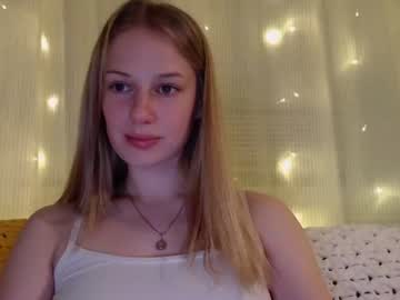 girl
        magic_couple13 cam image #771520