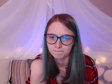 girl Sex Webcams With Notorious Girls with elven__magic
