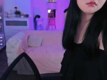 girl
        mei_honey cam image #5476415
