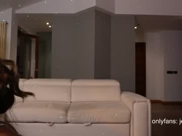girl
        therealbonnieclydex cam image #2498030