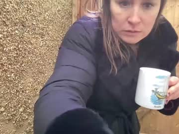 girl
        eatmypie69 cam image #3607579