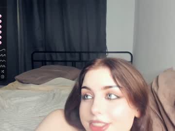 girl
        cute_caprice cam image #2427384