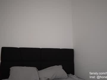 girl
        honeyyykate cam image #4342230