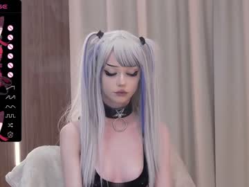 girl
        xenomy cam image #4194379