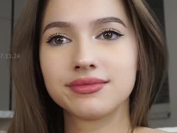 girl
        hecola cam image #5428063