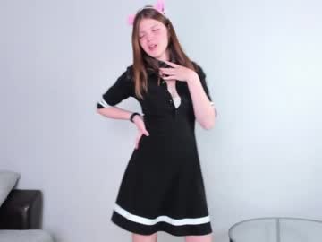 girl Sex Webcams With Notorious Girls with evelynnsimon
